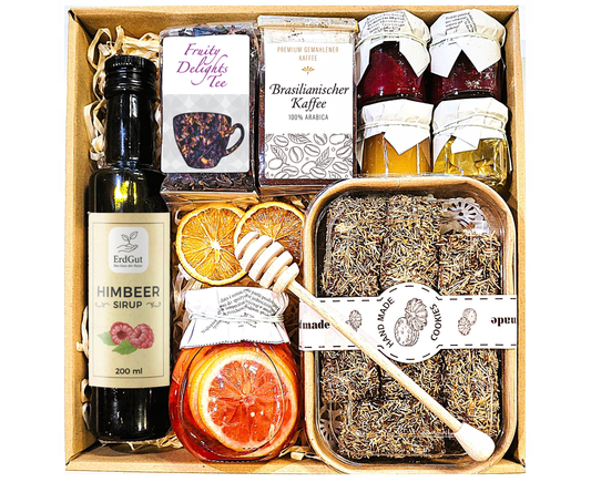 GESCHENKKORB, GESCHENK, MITBRINGSTRAGER, TEE, KAFFEE, HONIG, SIRUP, KATAIFI, HIMBEERE